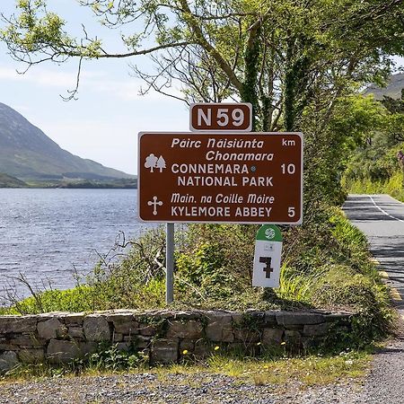 Kylemore House Boutique Apartments - Connemara Suite 외부 사진