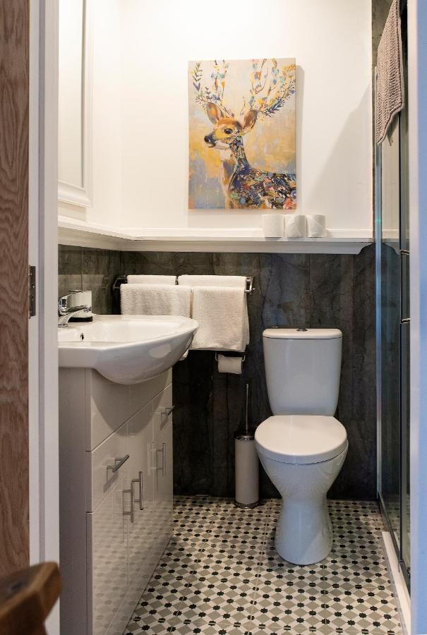 Kylemore House Boutique Apartments - Connemara Suite 외부 사진